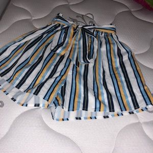 Yellow blue striped shorts size/small